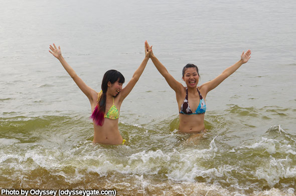20110827.19.wordbeach